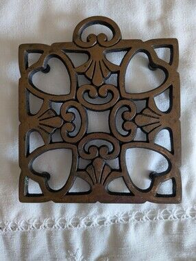 Pampered Chef "Round Up From The Heart" Trivet From 2008